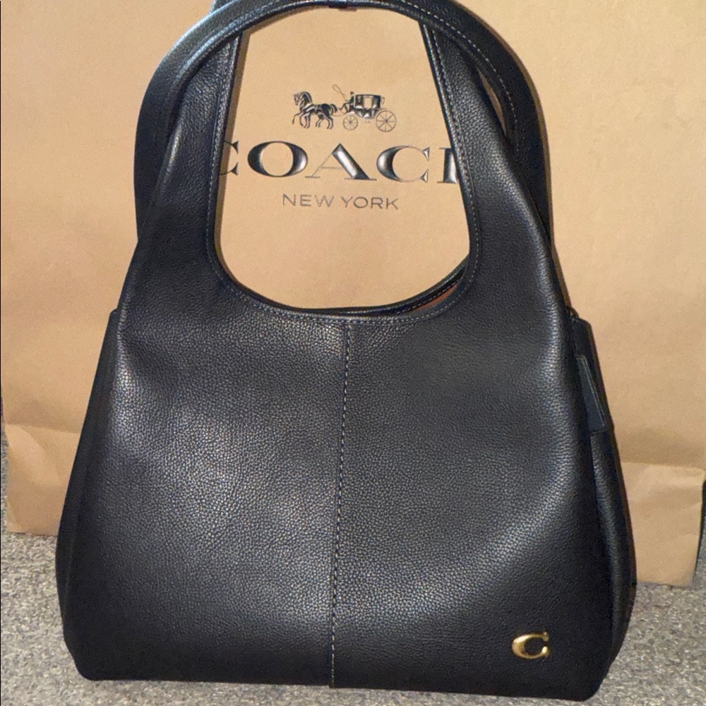 🔥Coach Lana Large Shoulder Bag🔥